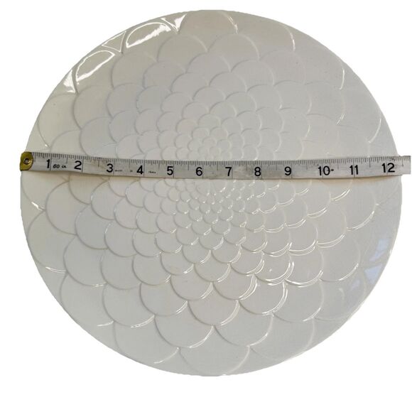 Berkeley Erphila 12” Zinnia Scale Pattern Platter - Picture 3 of 4